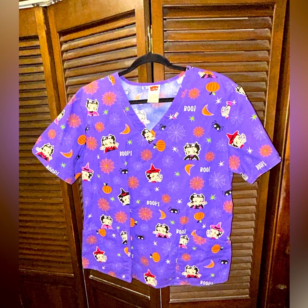 Betty boop Halloween fun scrub top